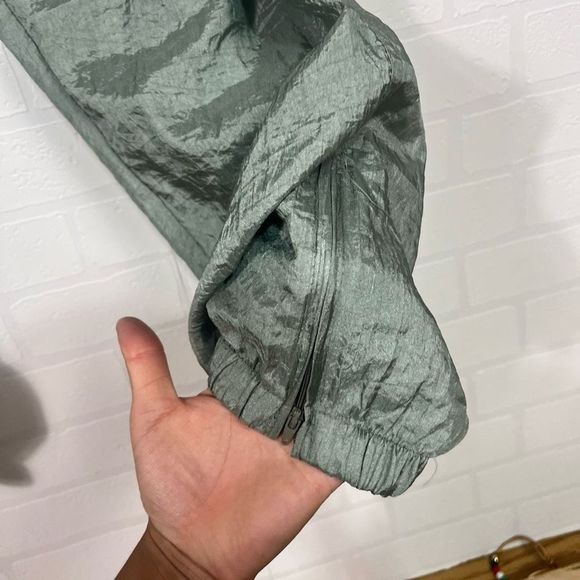 CA Sport Vintage Track suit Womens size Small Large Nylon Windbreaker suit - Picture 16 of 16